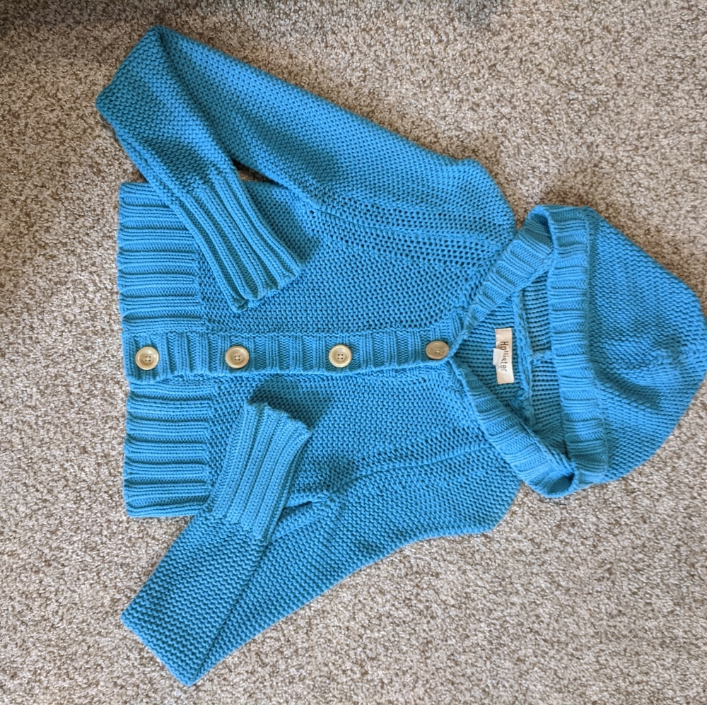 Winter clothes! Sweaters & long sleeve shirts